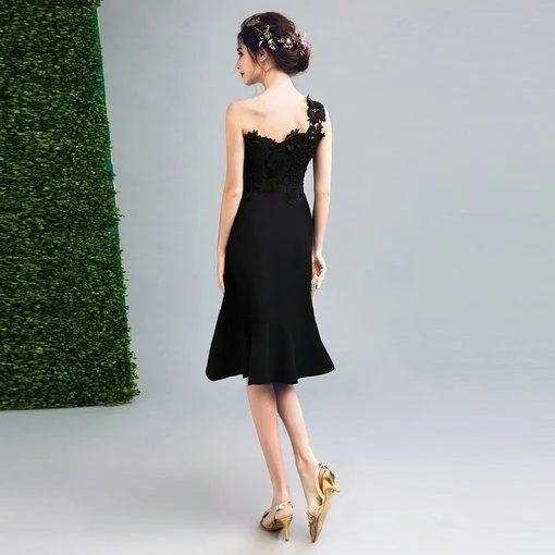 open lace back dress Black Satin Knee Length Round Neckline Party Dress, Black Short Prom Dress US Size 6 / Black