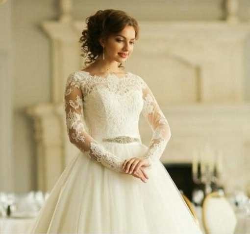 wedding dress train-366-03
