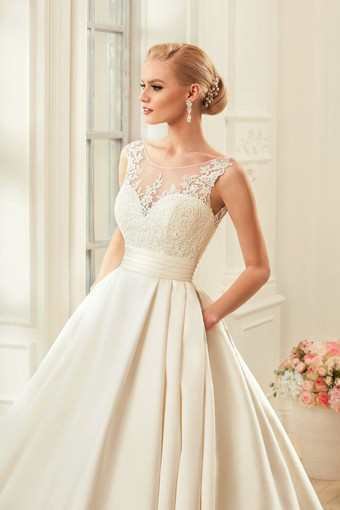 wedding dress with pocket-369-05