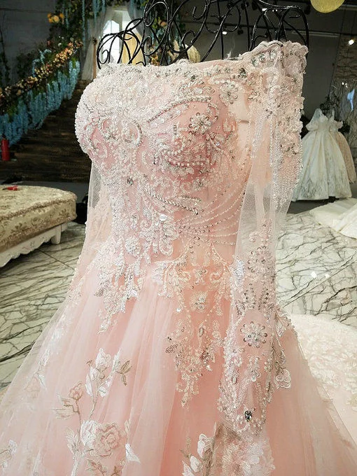Vintage Luxury Colorful Ballgown Pink Wedding Dress Sheer Jewel Neck  Illusion 3/4 Sleeves Lace Appliques Puffy Blush Pink Bridal Gowns Custom  From Weddingfactory, $381.91 | DHgate.Com