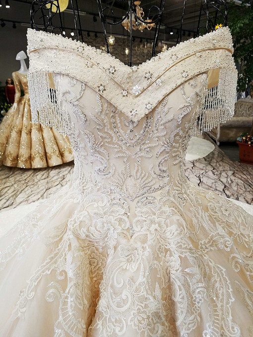 Off The Shoulder Ball Gown Hand Made Gorgeous Wedding Dress - Image 3
