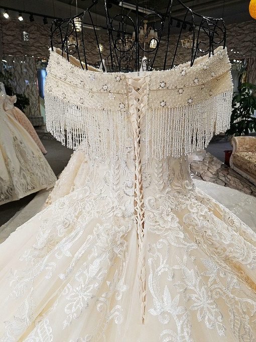 Off The Shoulder Ball Gown Hand Made Gorgeous Wedding Dress - Image 7