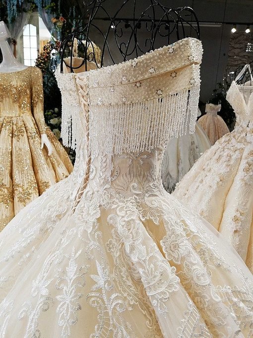 Off The Shoulder Ball Gown Hand Made Gorgeous Wedding Dress - Image 11