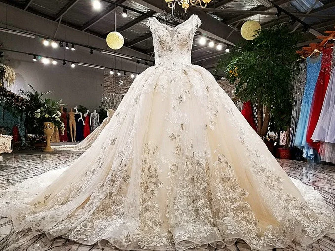 V Neck Ball Gown Gorgeous Wedding Dress 2018 Online - Image 2