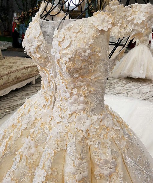 wedding dress with train-0534-03