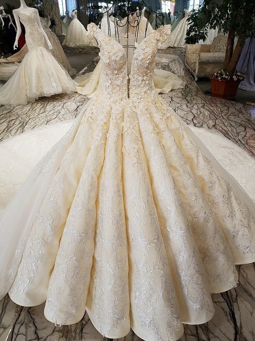 wedding dress with train-0534-07