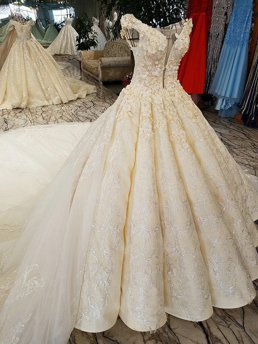 wedding dress with train-0534-09