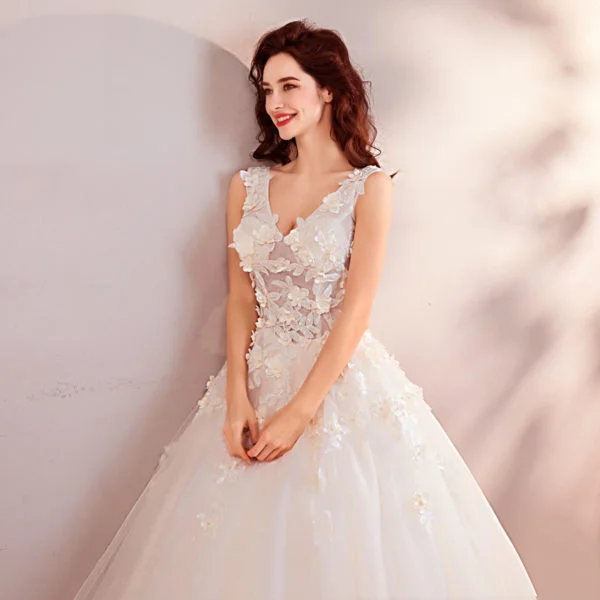 ball gown wedding dress floor length 767-01