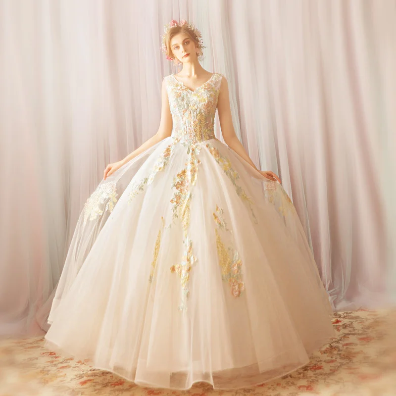 wedding dress plus size