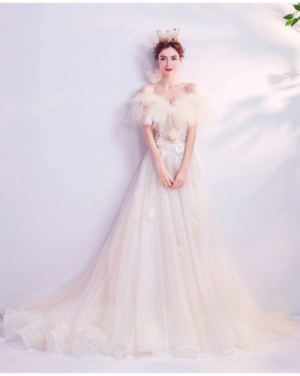 a line wedding dress with train 1011-05