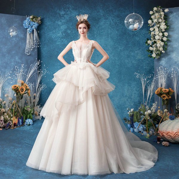 Tiered wedding dress 1067-007
