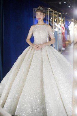 Sparkly Wedding Dress Halter Ball Gown Champagne Bridal Dress