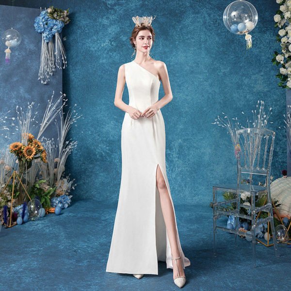 wedding dress with slit 1075-005