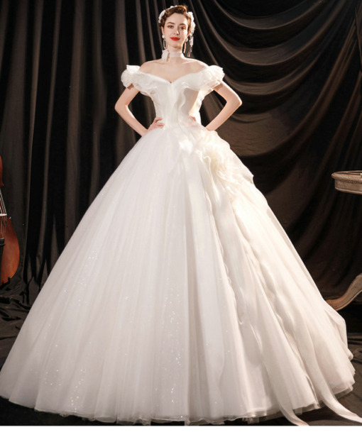 Gorgeous Off The Shoulder Ball Gown Wedding Dress With Beadings
