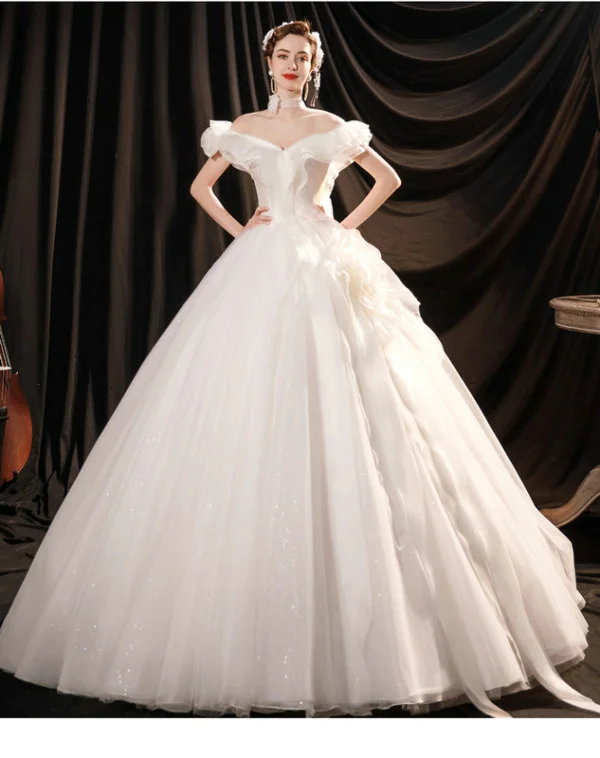 Off-the-Shoulder Strap Ball Gown Princess Wedding Dress – Elegant Bridal Gown