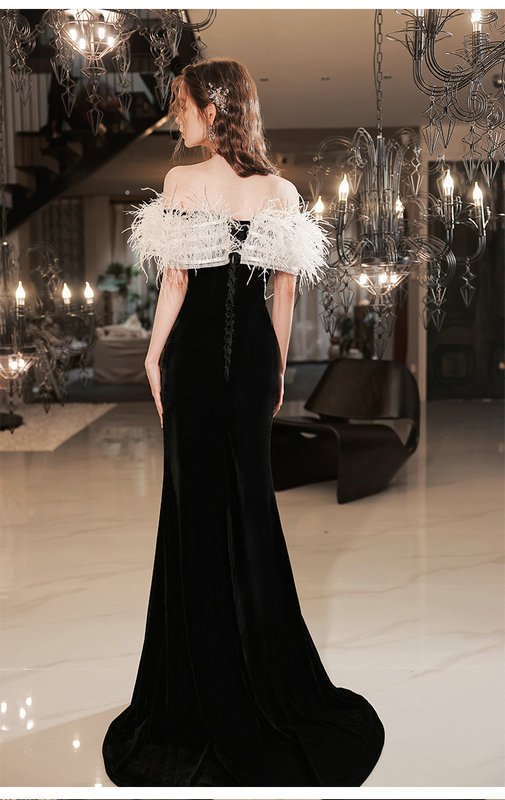 black dress with feathers 1383-001