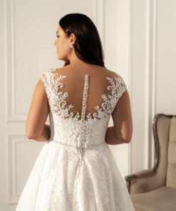 sweetheart neckline wedding dress 1482-002