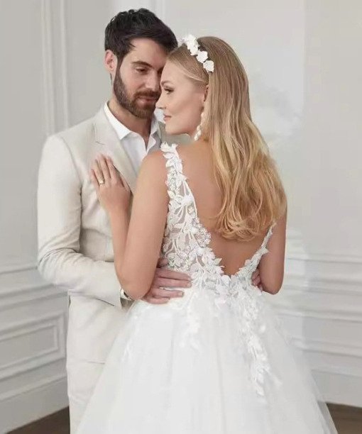 backless ball gown wedding dress 1526-001