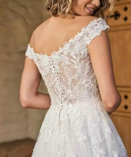 wedding dress with slit 1530-002